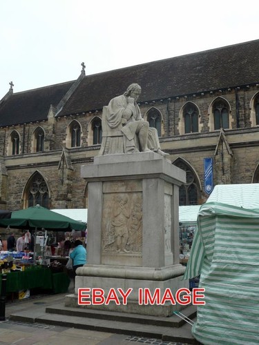 Photo lichfield statue - photo,