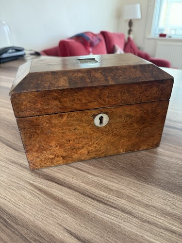 Victorian figured walnut tea - figured,
