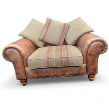 STUNNING LEATHER AND FABRIC