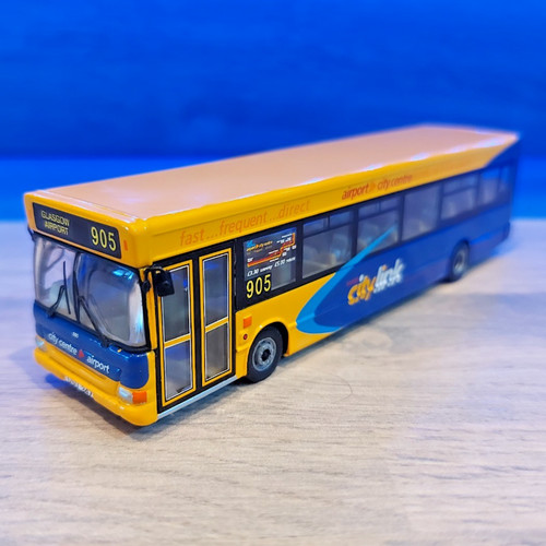 Corgi om44705 dennis dart - om44705, slf