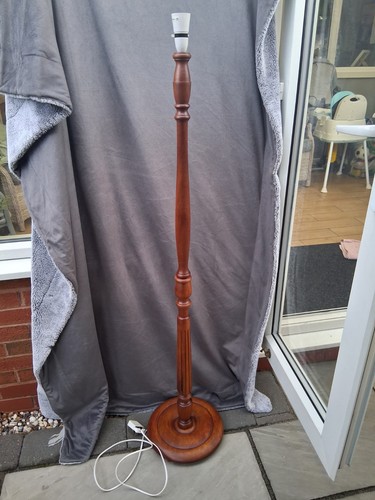 Vintage wooden standard floor - standard,