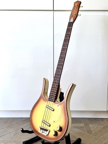 Danelectro longhorn bass 1959 - longhorn,