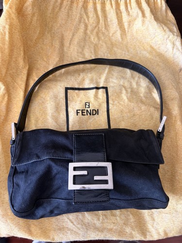 Fendi baguette black shoulder - fendi,