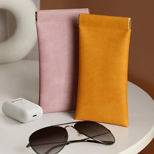 Magnetic glasses case - magnetic, with