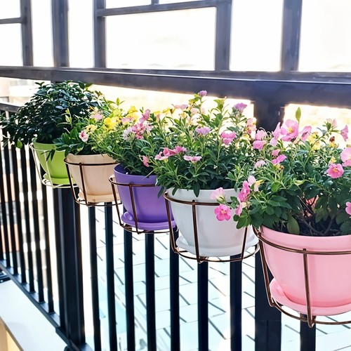 Metal hanging flower - flower, pot