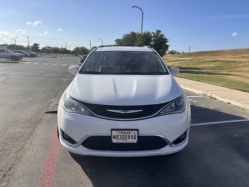 2019 chrysler pacifica touring - chrysler,