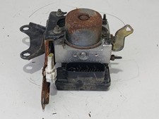 2003 Toyota Yaris Verso (P2)