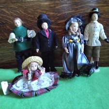 Miniature Dolls House Five Victorian Porcelain Doll Figures 