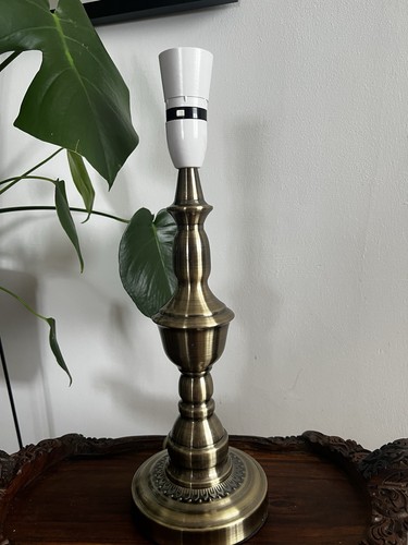 Brass effect table lamp - brass,