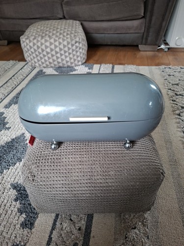 Grey metal bread bin - grey, with