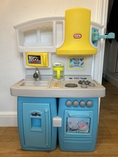 Little Tikes Play Kitchen