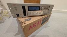 AKAI S3000 Sampler - HD