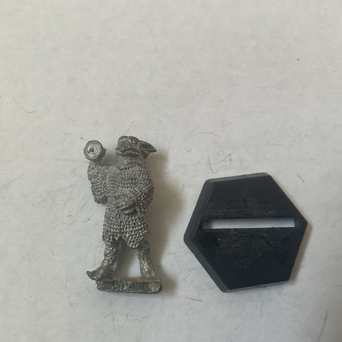 Doctor who miniature sea - doctor, devil