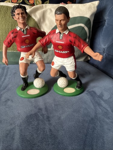 Two manchester united - manchester, figures