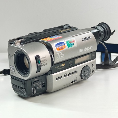 Sony handycam ccd tr840e - handycam, ccd-tr840e