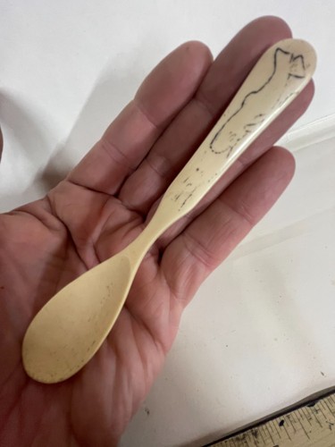 C19th carved spoon from - , lamb