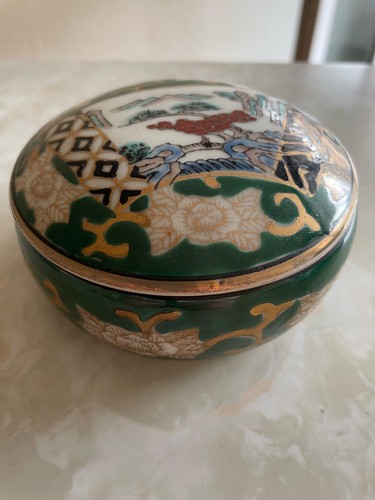 Gold imari trinket box - gold,