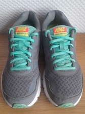 Nike Air Relentless 4 Womens Running Jog Trainers Size 5 Adult Colour Gray Aqua