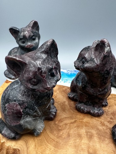 Crystal cat garnet - cat,