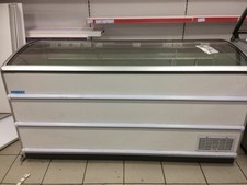 NOVUM (601L) GLASS LID COMMERCIAL/CATERING DISPLAY CHEST FREEZER IN GOOD WORKING