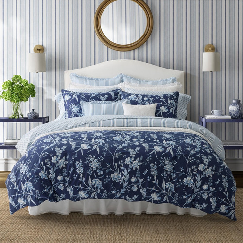 Laura ashley comforter - ashley,