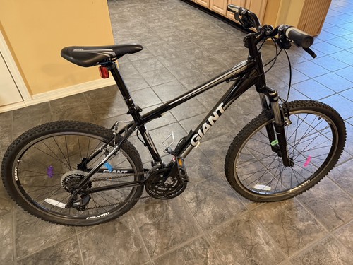 Giant revel mountain bike - revel,