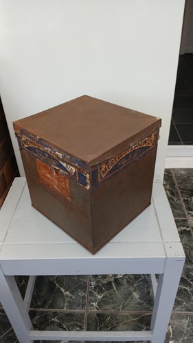 Vintage large square meredith - square,