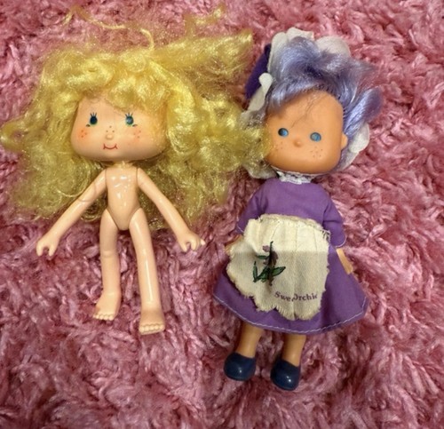 Strawberry shortcake doll - strawberry,