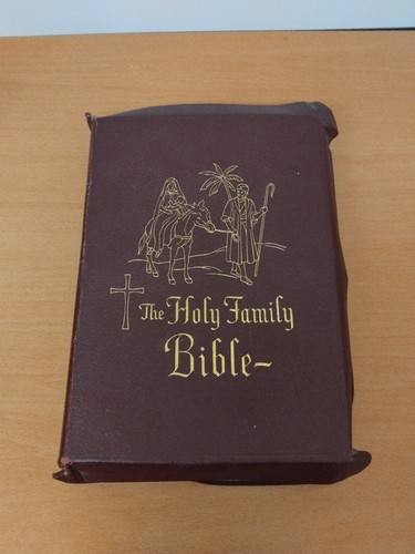 Holy family bible illustrated - family,
