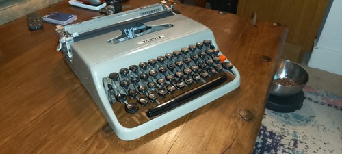Olivetti lettera typewriter - olivetti,