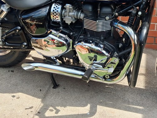 Triumph bonneville america - bonneville,