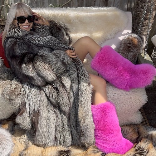 Luxurious long real silver fox - long,