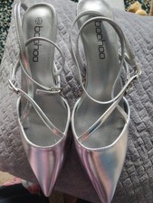 Brand New In Bag Boohoo Silver Size 8 Strappy Sandals Ideal For Autumn Winter