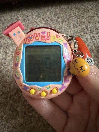 Tamagotchi connection - tamagotchi,