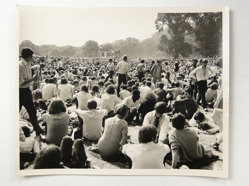 Hyde park crowd rolling stones - hyde,