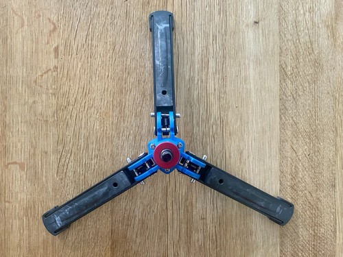 Monopod foot stabiliser - foot,