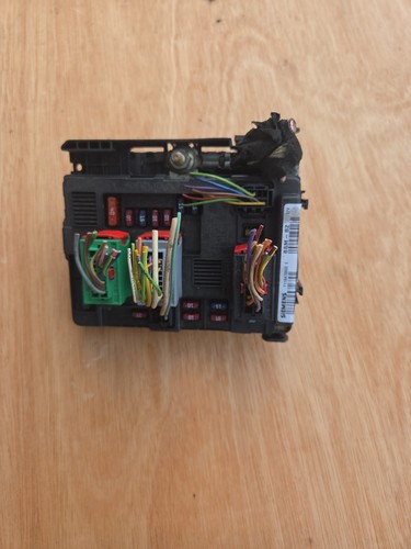 Peugeot 206 engine bay - ,