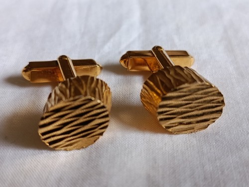 Chunky goldtone vintage - chunky,