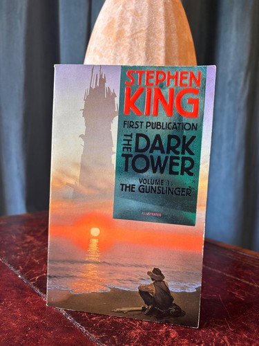 Stephen king the gunslinger - stephen,