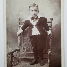Cabinet card photo sweet boy - card,