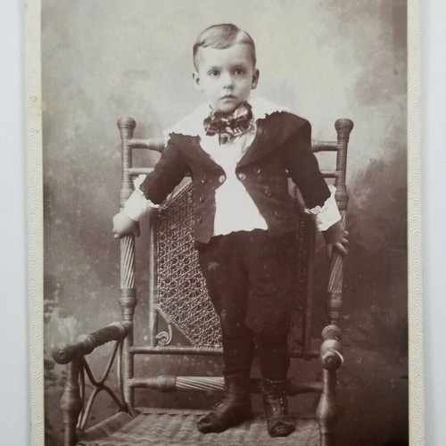 Cabinet card photo sweet - card, boy