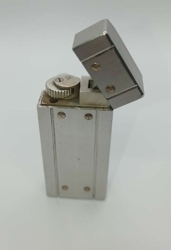 Must cartier lighter santos - cartier,