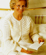 0327 Knitting Ladies Bed