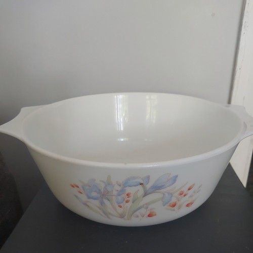 Pyrex england casserole dish - pyrex,