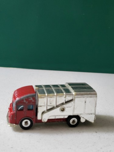 Husky toys d refuse truck - &,