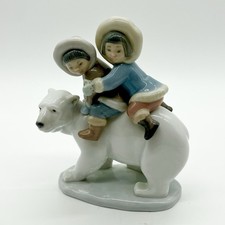 Lladro 5353 Eskimo Riders