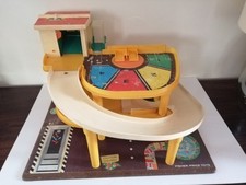 Vintage 1970's Fisher Price Garage  Parking Ramp Service Centre