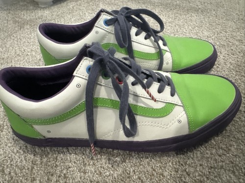Vans old skool toy - vans, story