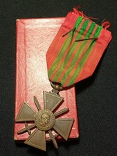 O6/09/2025 (REF28215) Military Medal War Cross 1939 WW2 French MEDAL
