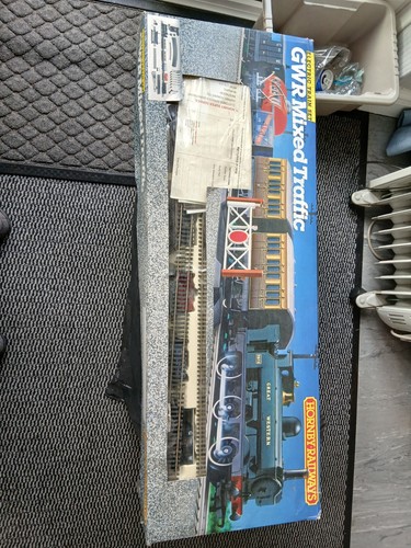 Hornby railways gauge - 00,